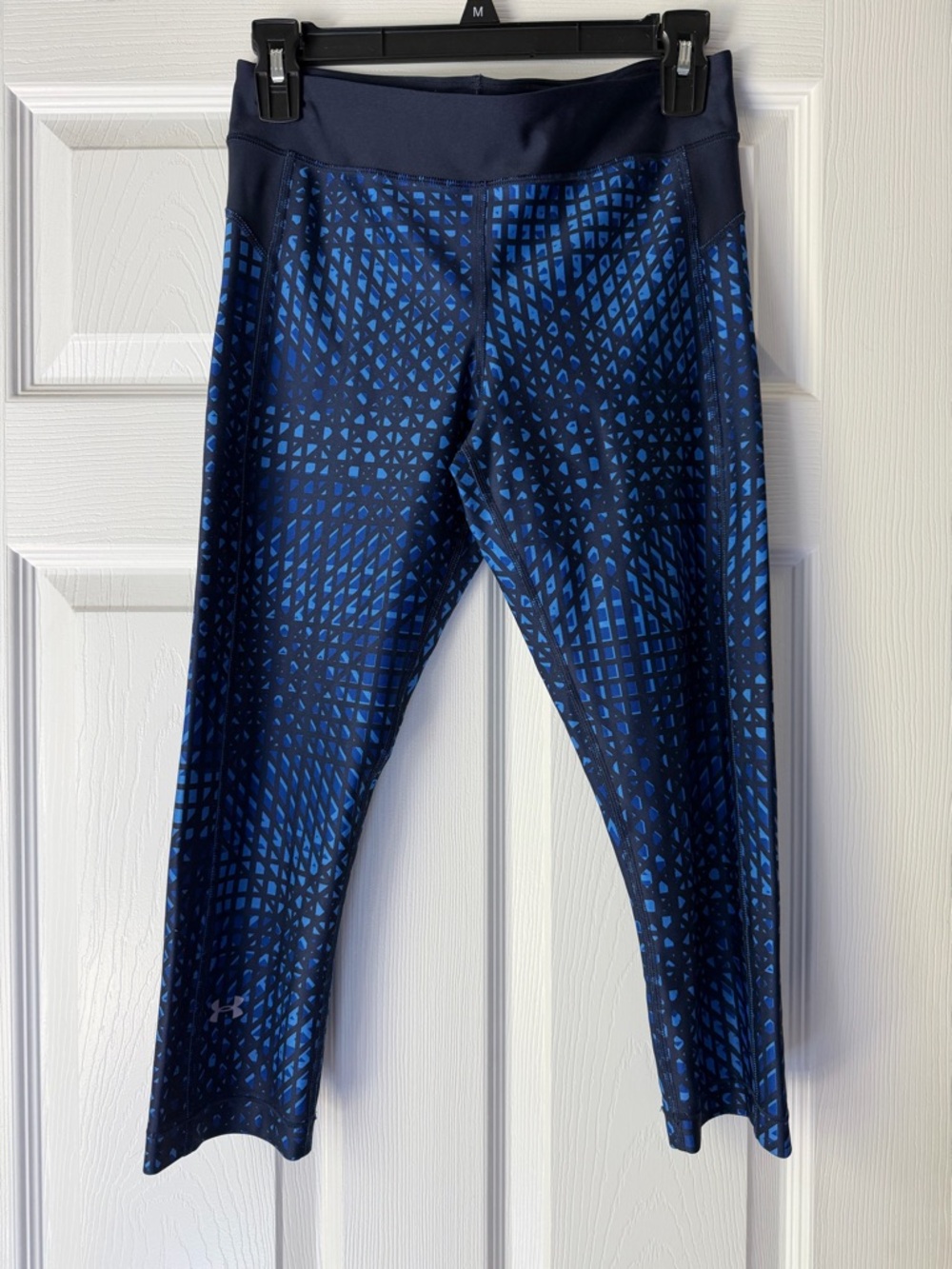 Under Armour Navy and Royal Blue Geometric Capris - M